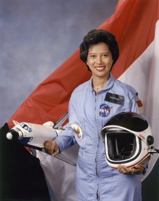 Pratiwi Sudarmono