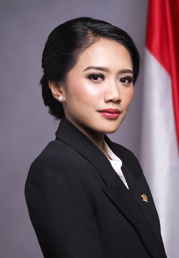 Puteri Anetta Komarudin